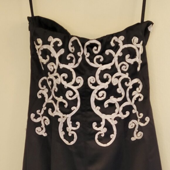White House Black Market Black Strapless Cocktail Dress Ribbon Detail Size 0 - Picture 7 of 10